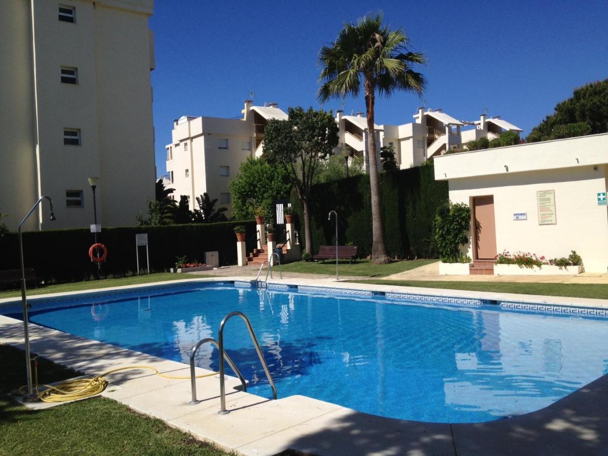Beautiful Holiday Apartment 2 Bedroom Beach And Pool Malaga Marbella Calahonda Royale Mijas Costa Spain Екстер'єр фото